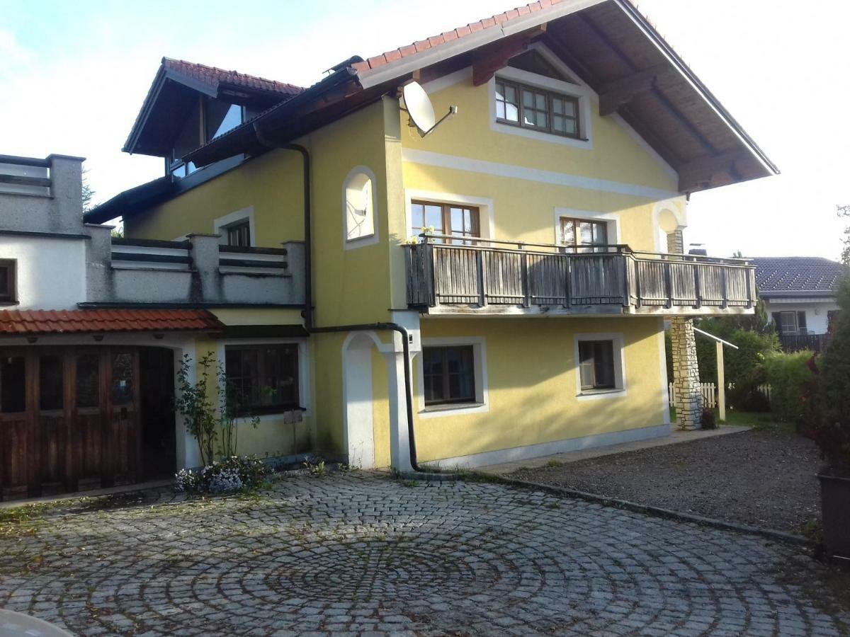 Ferienwohnung Wiesmuehlstrasse Henndorf am Wallersee Dış mekan fotoğraf